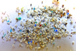 Aanpak van microplastics in het water