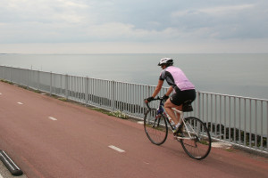 ‘Voorkom volledige sluiting fietspad Afsluitdijk’