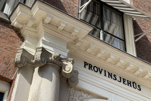 De PvdA wil dat het minimumuurloon bij de provincie wordt verhoogd naar 14 euro