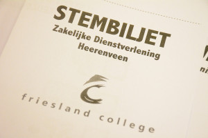 PvdA debatteert over werk en vluchtelingen bij schoolverkiezingen Friesland College