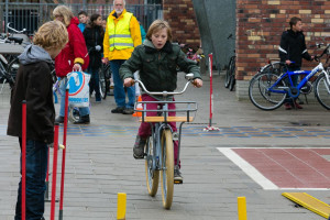 ‘Hoe veilig gaan kinderen naar school in Fryslân?’